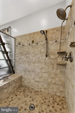 7312 OAK LN, Marshall, VA 20115