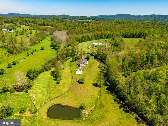 7312 OAK LN, Marshall, VA 20115