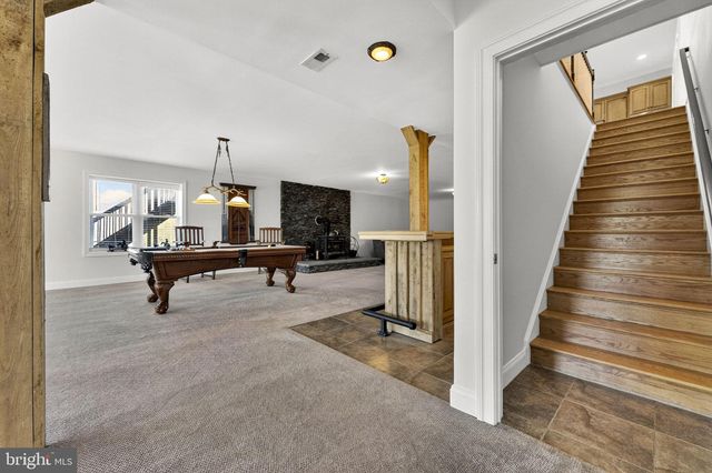 7312 OAK LN, Marshall, VA 20115