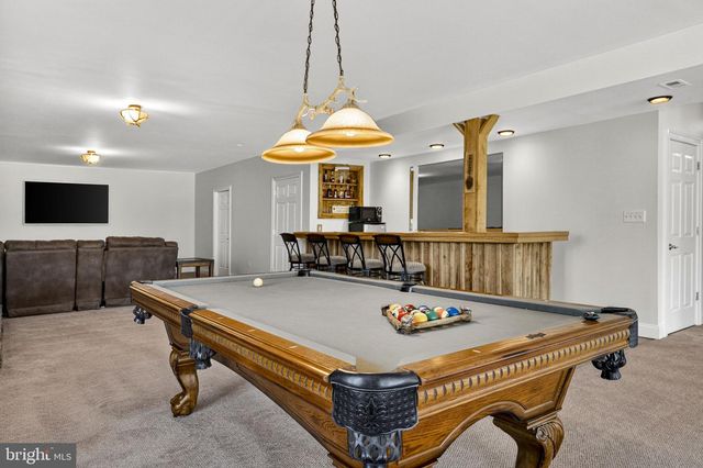 7312 OAK LN, Marshall, VA 20115