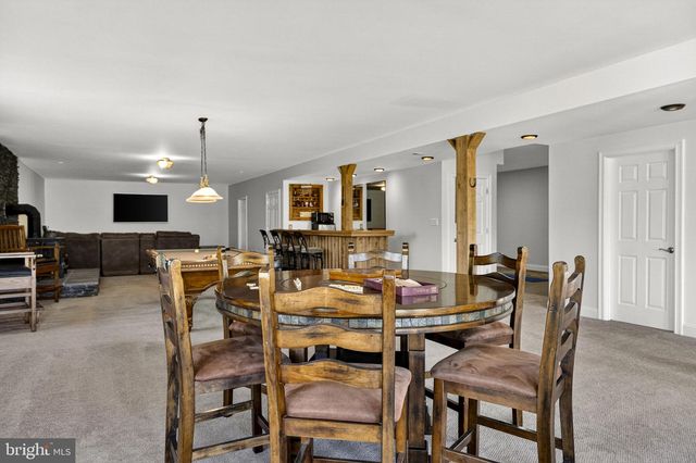 7312 OAK LN, Marshall, VA 20115