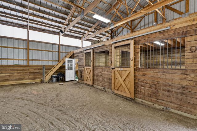 7312 OAK LN, Marshall, VA 20115