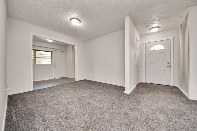 2703 Knotty Oaks Trail, Houston, TX 77045