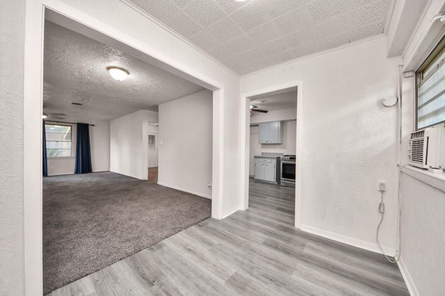 2703 Knotty Oaks Trail, Houston, TX 77045