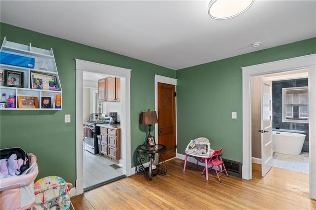 2215 Elizabeth Avenue, Kansas City, KS 66102