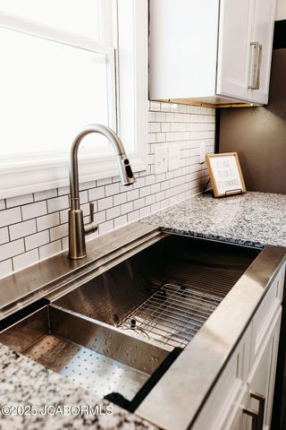 775 VINE DRIVE, Holts Summit, MO 65043