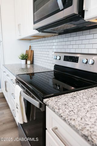 775 VINE DRIVE, Holts Summit, MO 65043