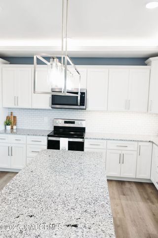 775 VINE DRIVE, Holts Summit, MO 65043