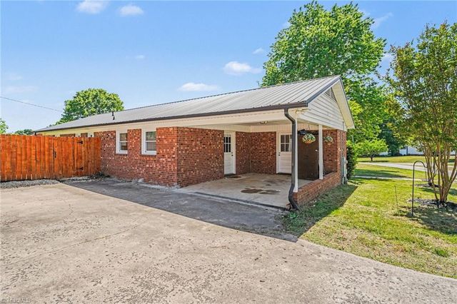 264 Beckford Drive, Lexington, NC 27295