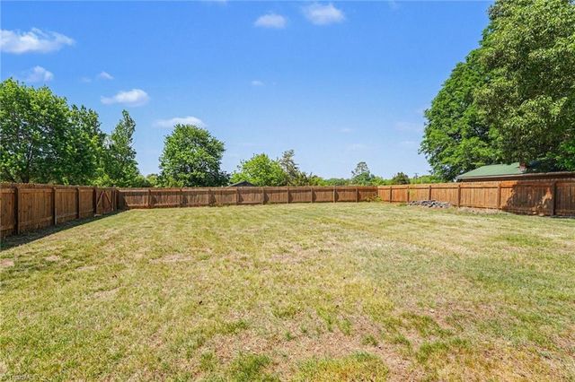 264 Beckford Drive, Lexington, NC 27295