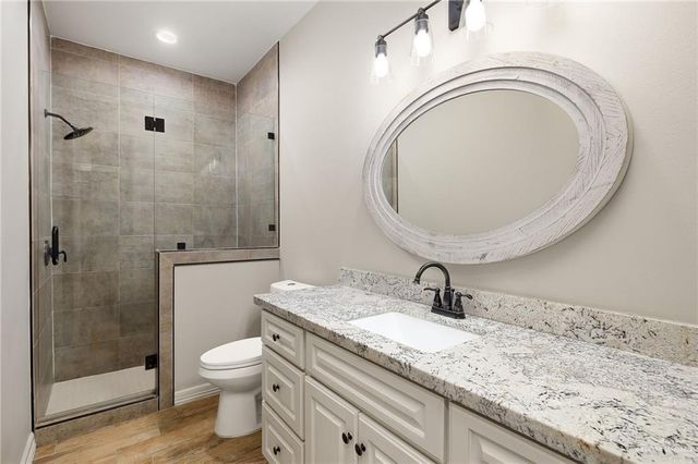 803 W Iroquois Avenue, Pharr, TX 78577