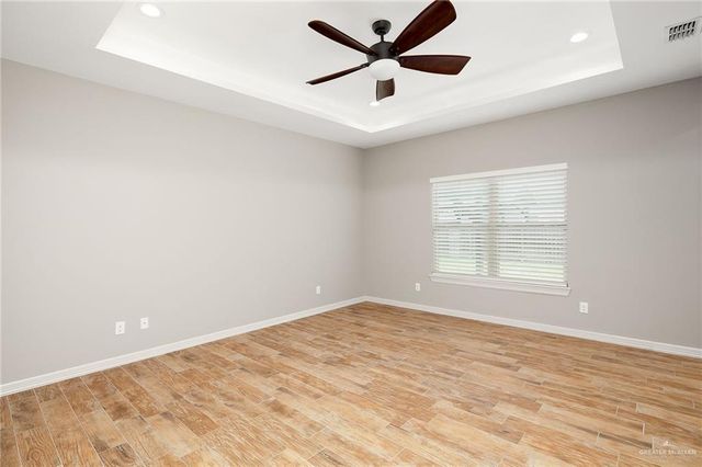 803 W Iroquois Avenue, Pharr, TX 78577
