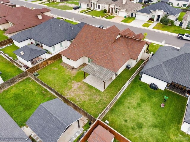 803 W Iroquois Avenue, Pharr, TX 78577