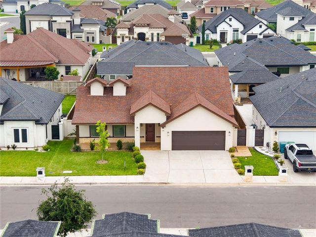 803 W Iroquois Avenue, Pharr, TX 78577
