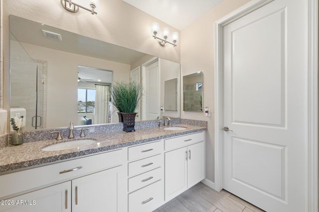 20750 W HILLCREST Boulevard, Buckeye, AZ 85396