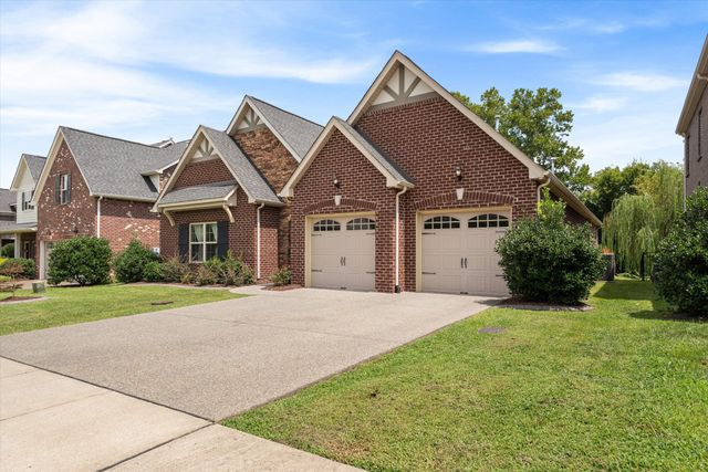 108 Gulfstream Dr, Gallatin, TN 37066