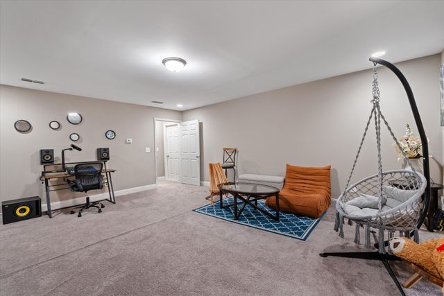 108 Gulfstream Dr, Gallatin, TN 37066