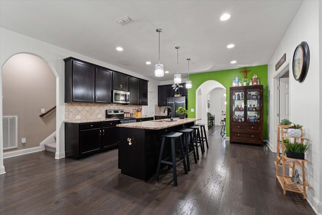 108 Gulfstream Dr, Gallatin, TN 37066