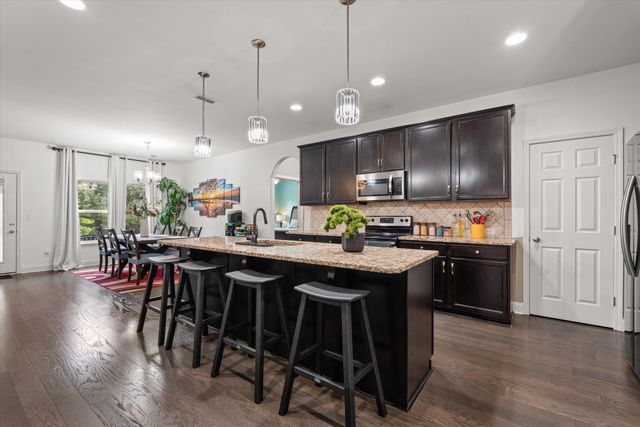108 Gulfstream Dr, Gallatin, TN 37066