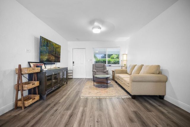 3761 NE 14th Avenue, Pompano Beach, FL 33064