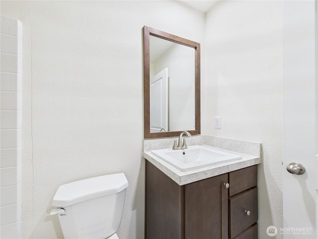 403 2nd Street SW, Rock Island, WA 98850