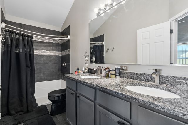205 Portage Lane A, Yorkville, IL 60560