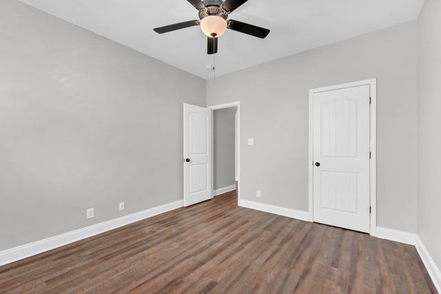 971 Cherry Blossom Ln, Clarksville, TN 37040