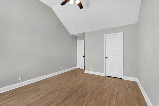 971 Cherry Blossom Ln, Clarksville, TN 37040