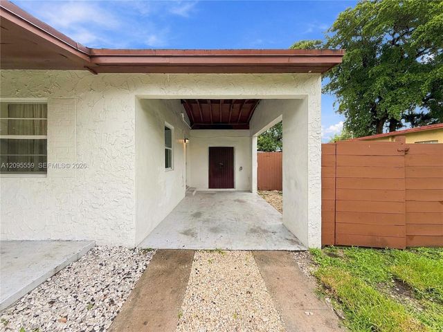 133 SW 22nd Terrace, Fort Lauderdale, FL 33312