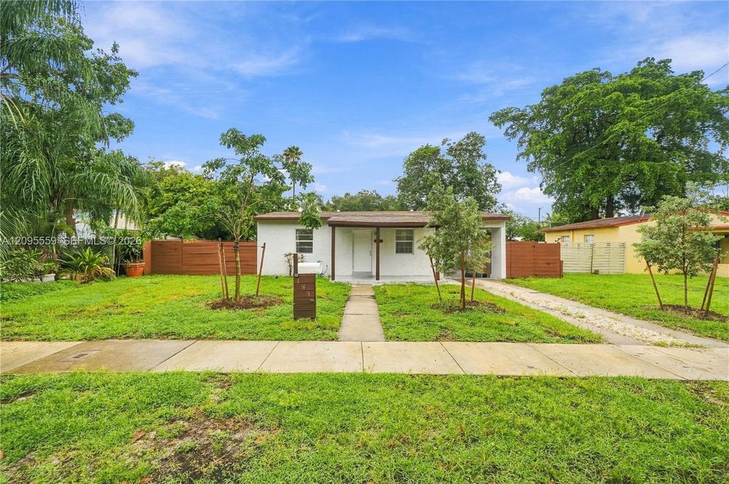 133 SW 22nd Terrace, Fort Lauderdale, FL 33312