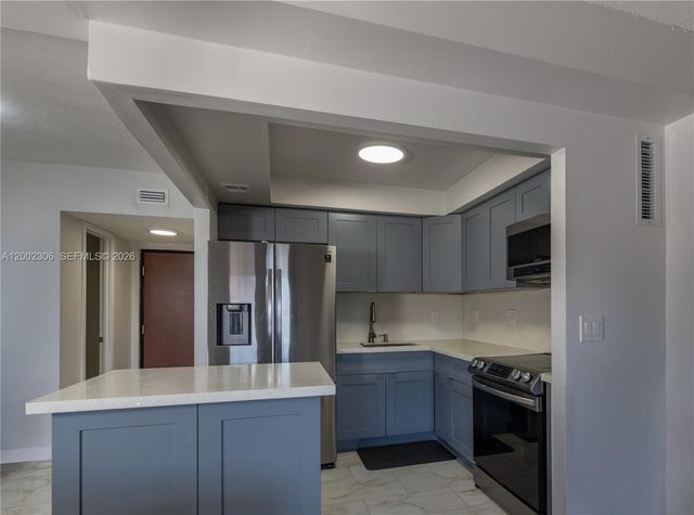 300 NW 42nd Avenue 610, Miami, FL 33126