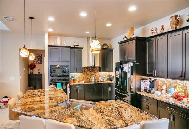 3227 Embers PKWY W, Cape Coral, FL 33993