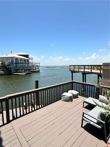 13513 Camino De Plata Ct, Corpus Christi, TX 78418