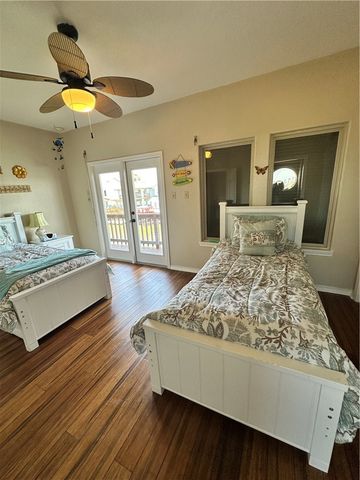 13513 Camino De Plata Ct, Corpus Christi, TX 78418