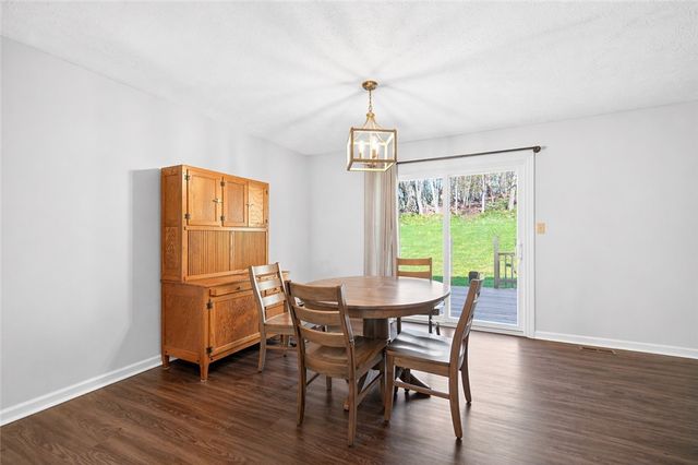 419 Shady Ridge Dr, Monroeville, PA 15146