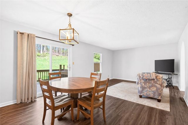 419 Shady Ridge Dr, Monroeville, PA 15146