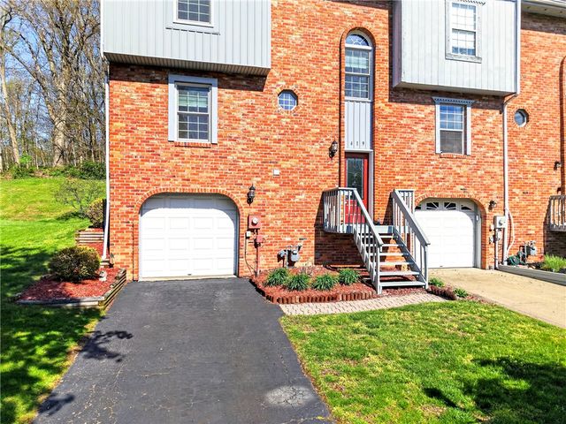419 Shady Ridge Dr, Monroeville, PA 15146