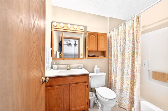419 Shady Ridge Dr, Monroeville, PA 15146