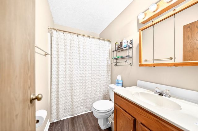 419 Shady Ridge Dr, Monroeville, PA 15146