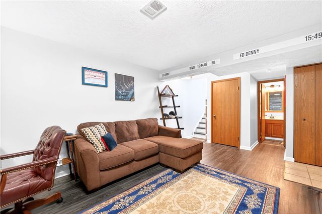 419 Shady Ridge Dr, Monroeville, PA 15146