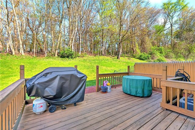 419 Shady Ridge Dr, Monroeville, PA 15146