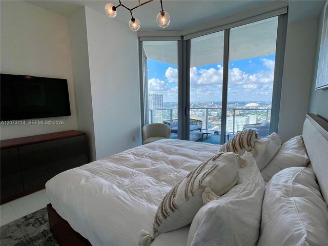 851 NE 1st Avenue 3606, Miami, FL 33132
