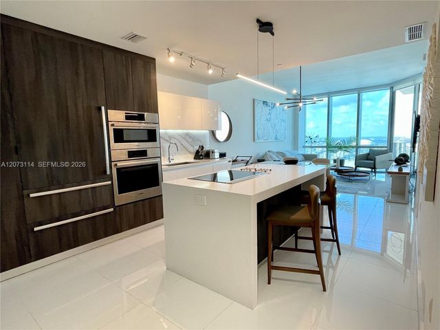 851 NE 1st Avenue 3606, Miami, FL 33132