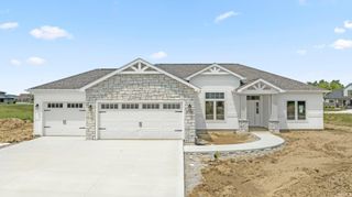 17681 Seahawk Lane, Huntertown, IN 46748