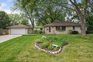 11016 Drew Avenue S, Bloomington, MN 55431