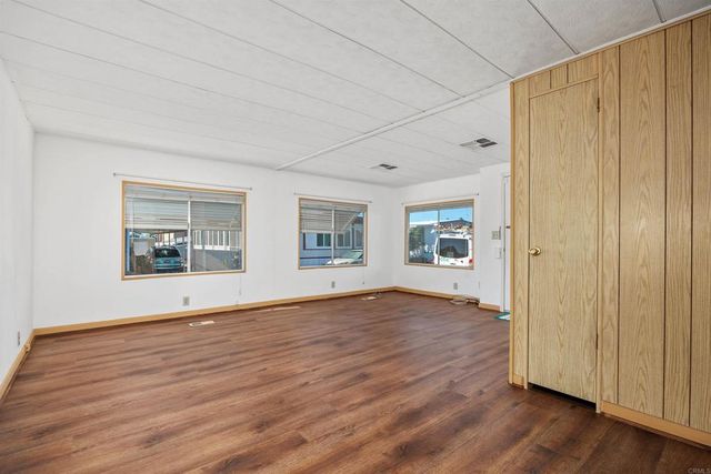 1506 Oak Drive 93, Vista, CA 92084