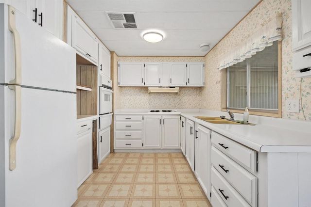 1506 Oak Drive 93, Vista, CA 92084