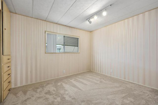 1506 Oak Drive 93, Vista, CA 92084