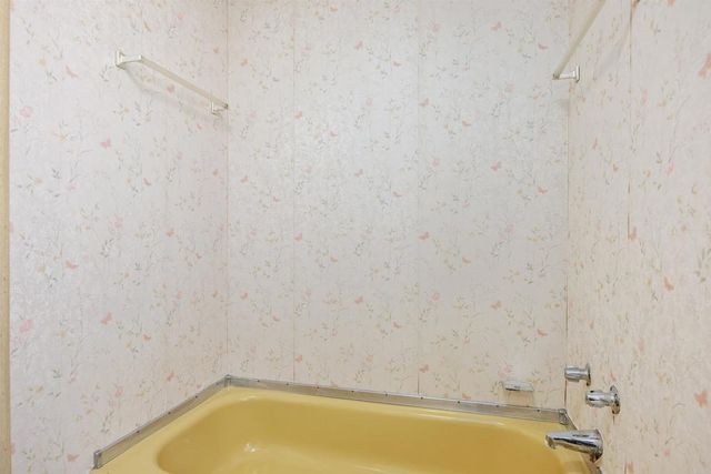 1506 Oak Drive 93, Vista, CA 92084