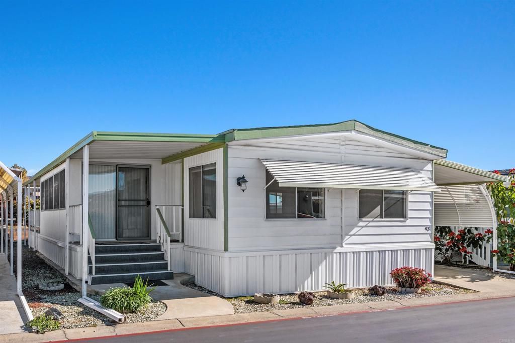 1506 Oak Drive 93, Vista, CA 92084